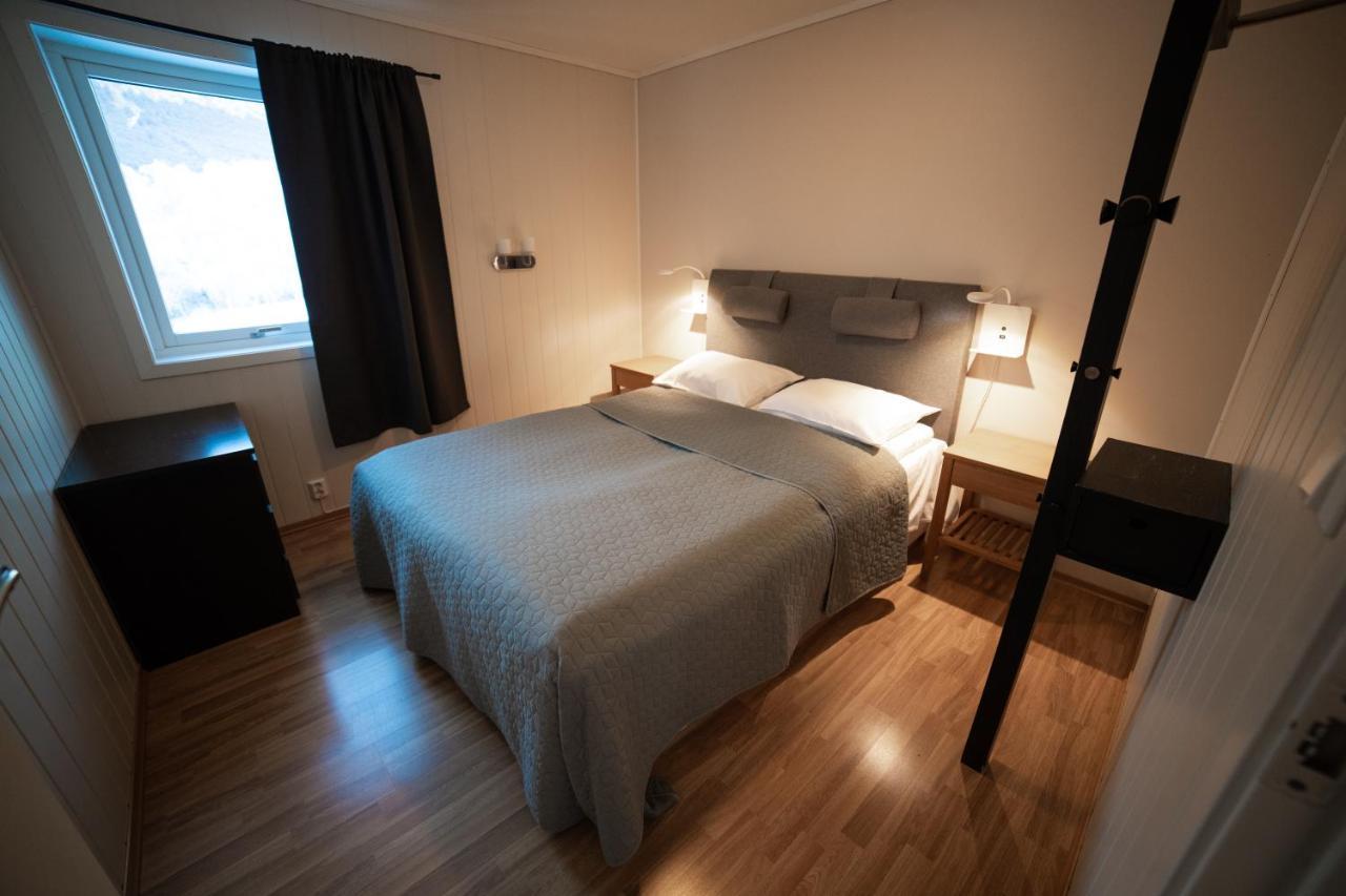 Forde Gjestehus Og Camping ภายนอก รูปภาพ