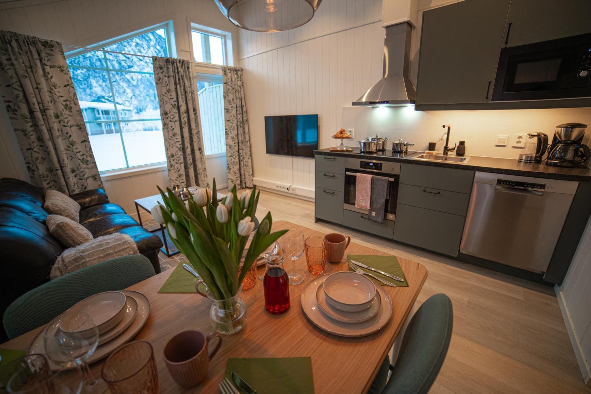 Forde Gjestehus Og Camping ภายนอก รูปภาพ
