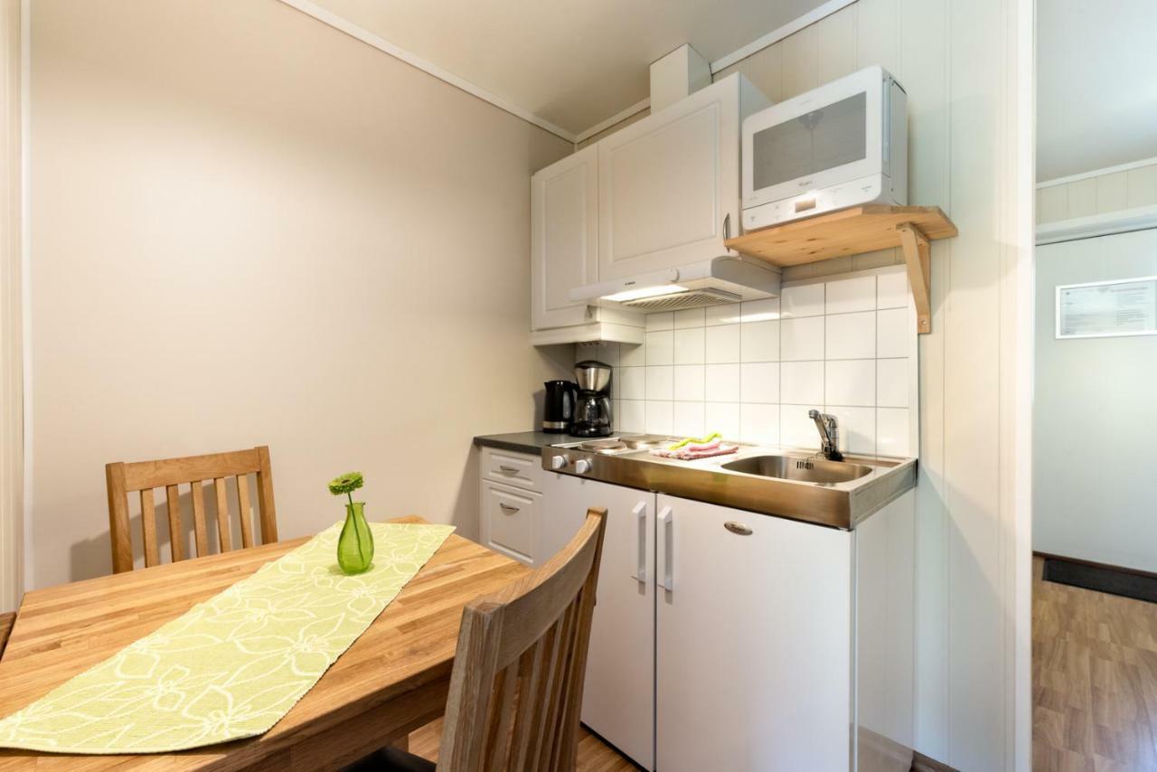 Forde Gjestehus Og Camping ภายนอก รูปภาพ